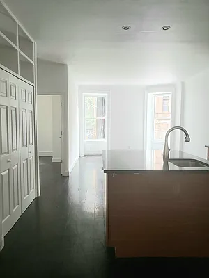 Rented by Compass | media 13