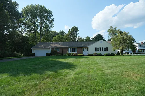 51 Valley View Cir Photo 1