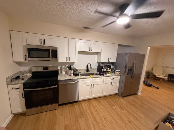 6909 Brentford Rd #2, Sarasota, FL 34241