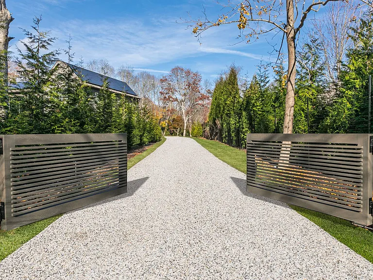 9 Eileens Path E — Photo 2