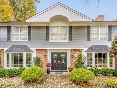 7 Westmount Dr, Livingston, NJ, 07039