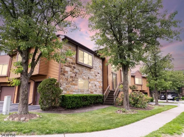 36 Hickory Hill Ct, Rockaway Twp., NJ 07866