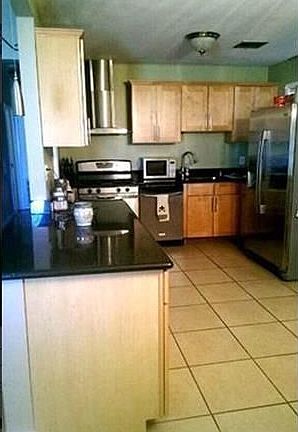 5th image of 1024 Farrington Dr