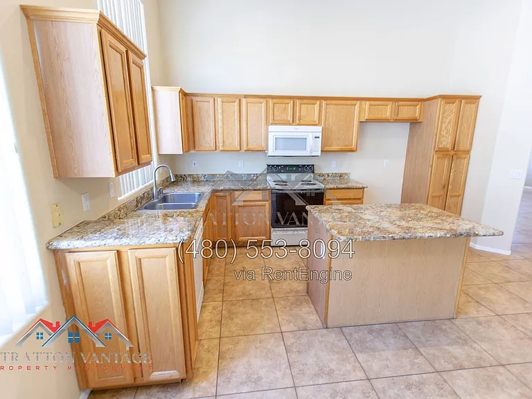 1578 E Megan St — Photo 12