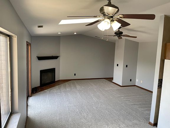 4th image of 2055 Woodtrail Dr APT 106
