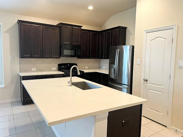 1507 Bella Garden Ct — Photo 7