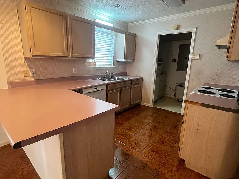 1319 Tranquility Ln — Photo 4