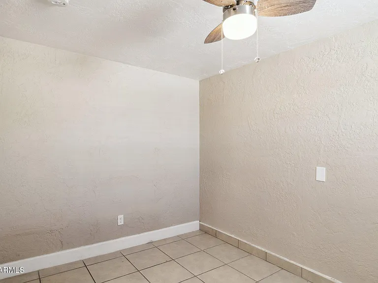 518 E Roanoke Ave #4 — Photo 3