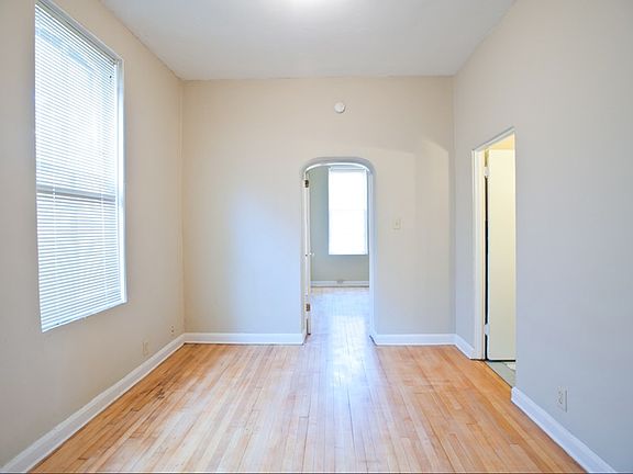 2nd image of 1665 N Humboldt Ave #2