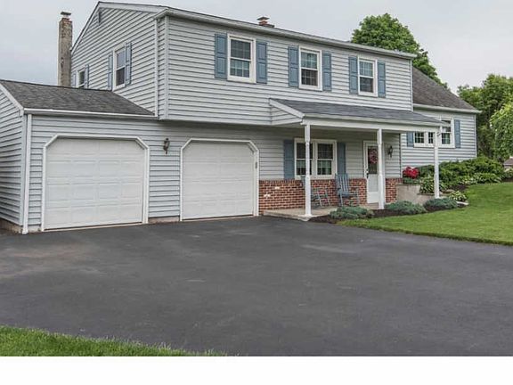2nd image of 1310 Morgan Horse Dr