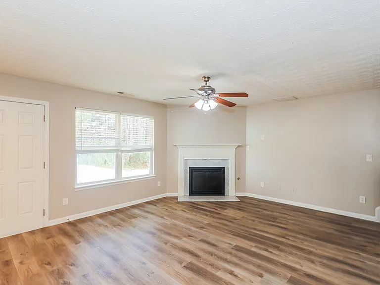 9422 Lakeview Rd — Photo 8