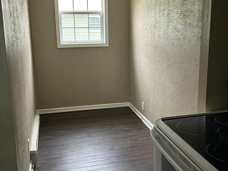 4511 W G Dr — Photo 8