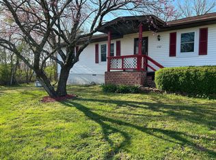 1767 Tate Rd, Ridgedale, MO 65739