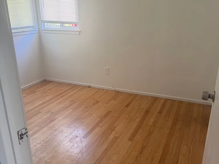 29625 Rosslyn Ave — Photo 6