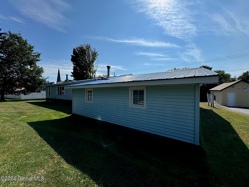 3rd image of 148 Joyce Road