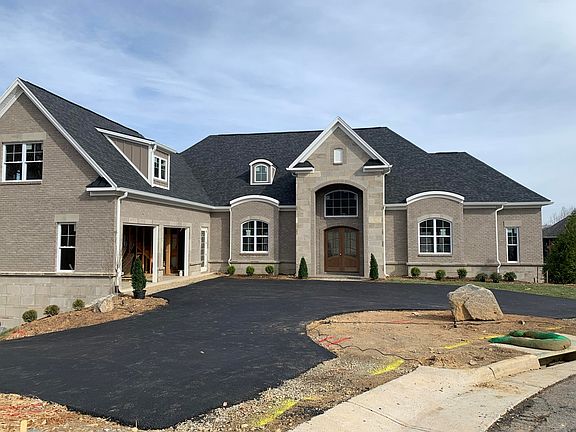 2nd image of 7336 Burkwood Cir