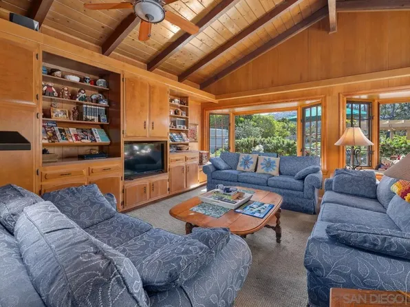 2321 Vallecitos, La Jolla, CA 92037