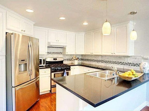 5th image of 3040 La Paz Ln Unit A