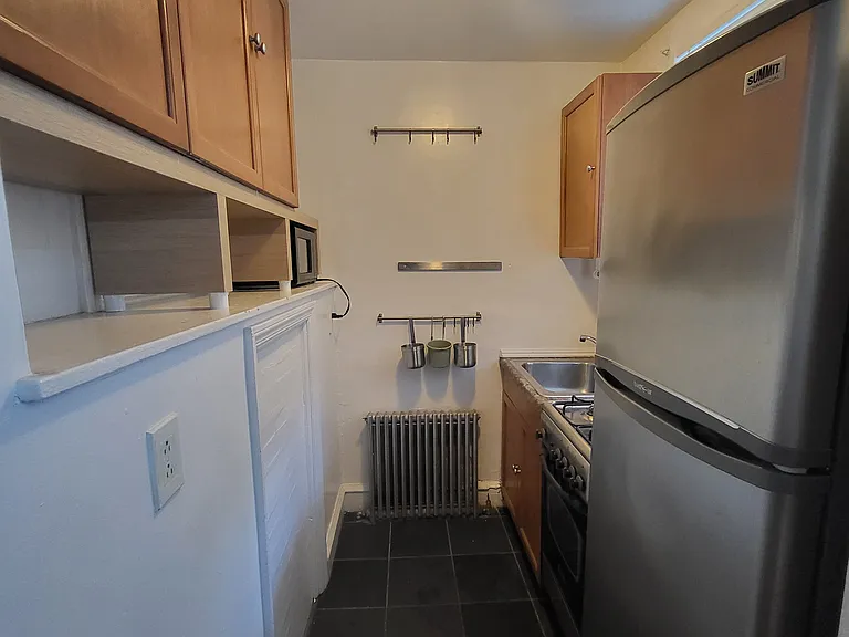 2205 Spruce St #2R — Photo 4
