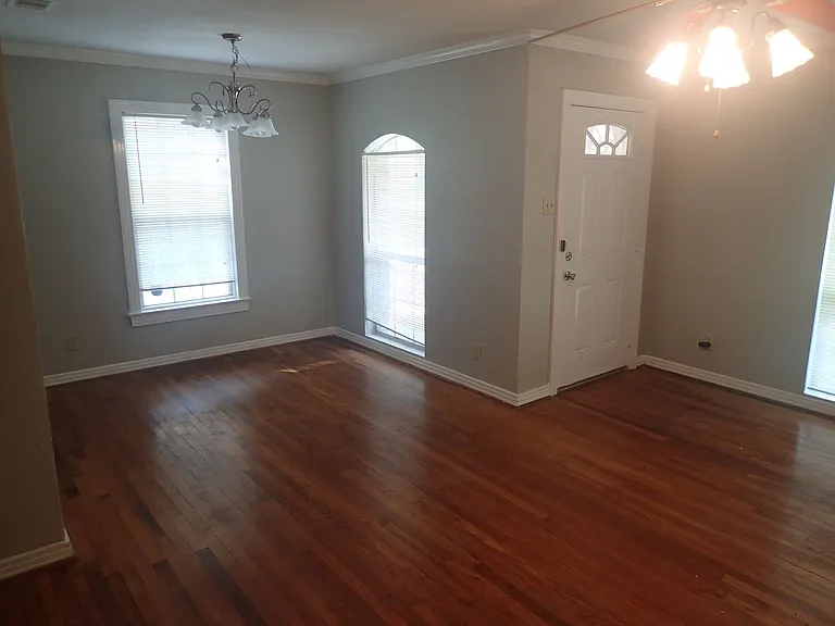 6340 Parkdale Dr — Photo 3