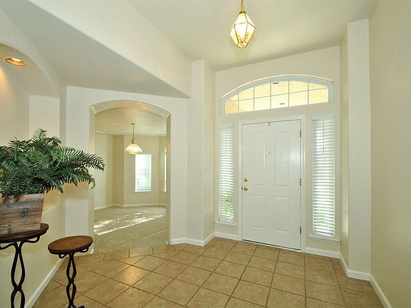 5th image of 9810 N Winery Ave