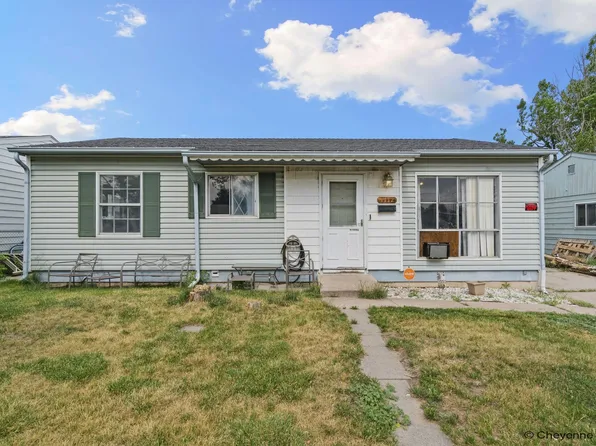 1112 Ahrens Ave, Cheyenne, WY 82007