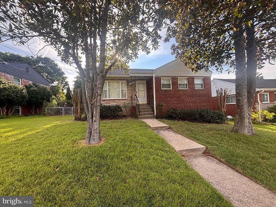 1st image of 11203 Dodson Ln