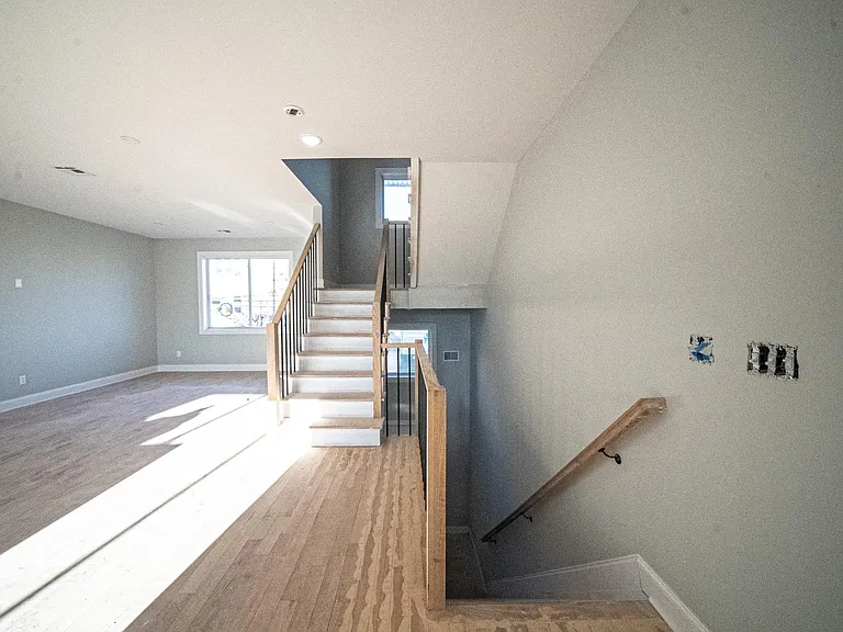 194 Washington Ave #HOME — Photo 4