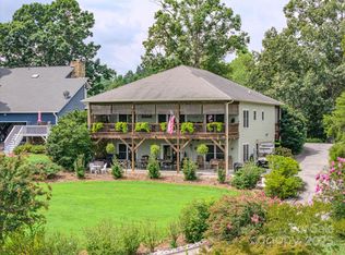 101 Lake Club Ln, Nebo, NC 28761