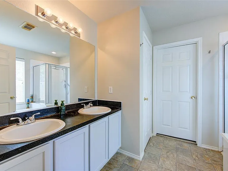 21207 Barker Canyon Ln — Photo 15