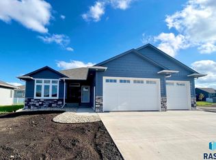 8705 W Dalton St, Sioux Falls, SD 57106