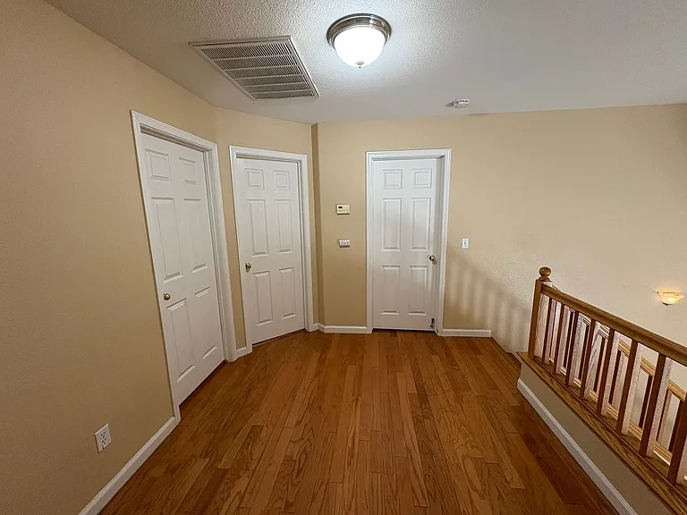 703 W Russell Ave — Photo 15