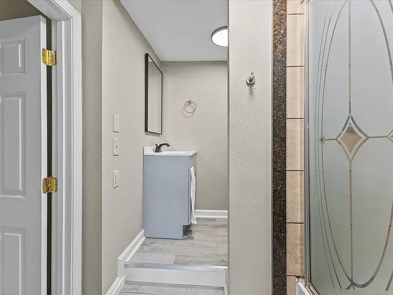 102 Bacon Rd — Photo 12