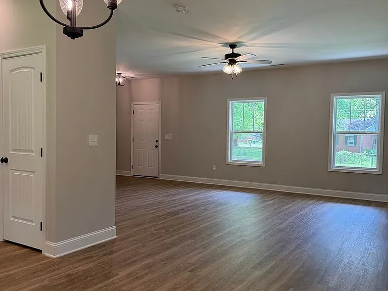 1713 Golf Club Ln — Photo 13