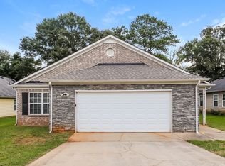 10976 Big Sky Dr, Hampton, GA 30228