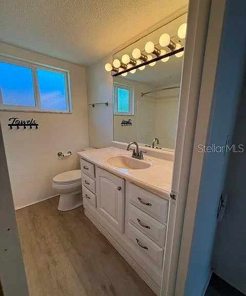 1884 Yale Dr — Photo 9