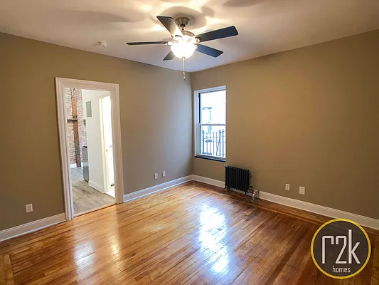 Rented by Realty 2000 Corp | media 20