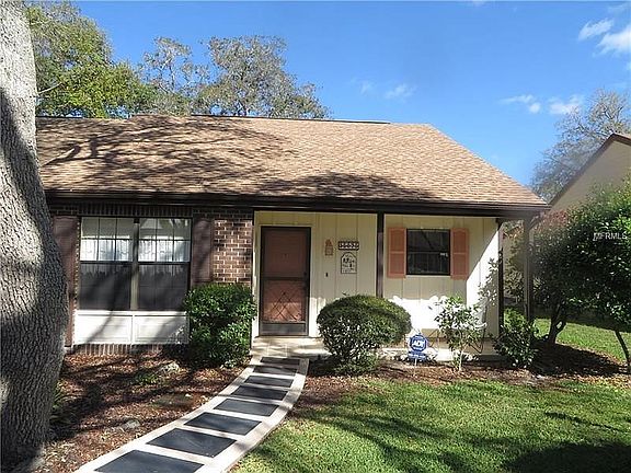 2nd image of 35075 Whispering Oaks Blvd