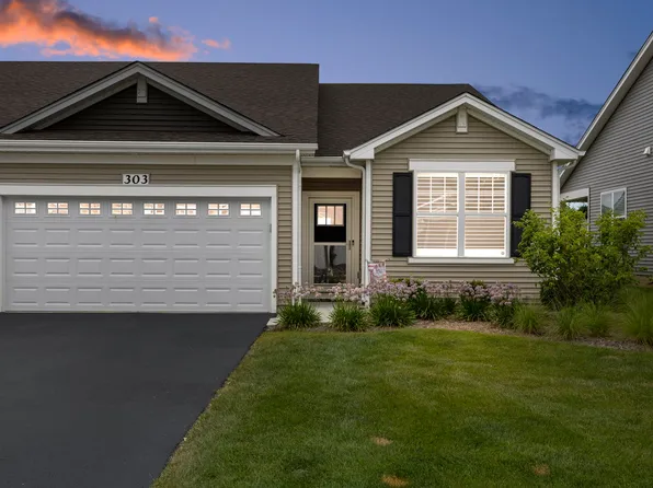 303 Sussex Ln, North Aurora, IL 60542