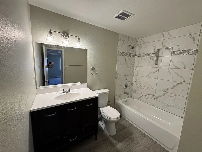 7361 W Coronado Rd — Photo 15
