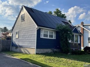 16 Harrison St, Little Falls, NJ 07424