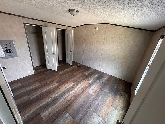 5th image of 268 Colorado Ave
