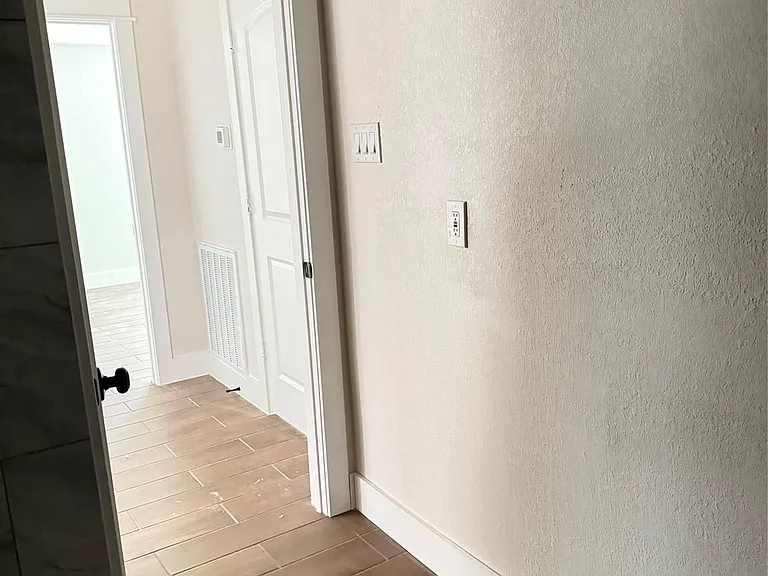 5924 Honeysuckle Dr — Photo 26