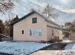 104 E Washington St, Elk Point, SD 57025