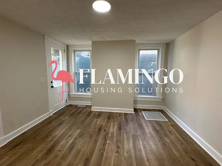 224-226 Perrine St — Photo 7