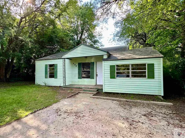 733 Macarthur Ave, Wake Village, TX 75501