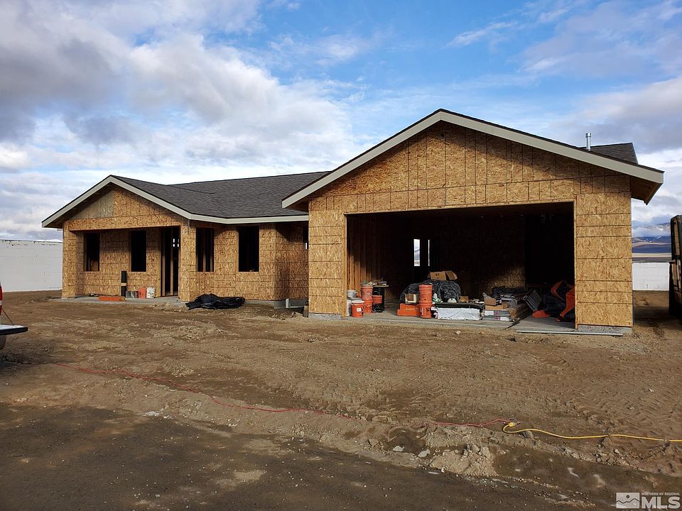 2nd image of 1020 Lonnie Ln