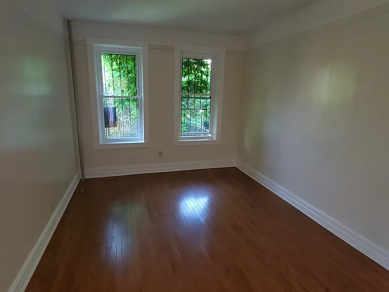 306 E 91st St #1R — Photo 3