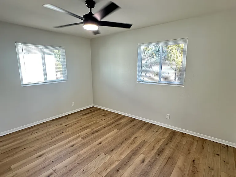 1118 Persimmon Ave — Photo 20