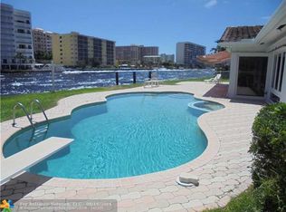 2750 NE 10th St, Pompano Beach, FL 33062